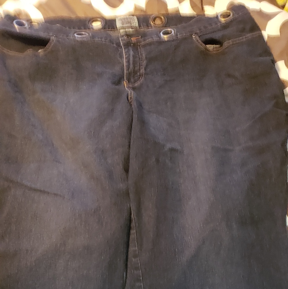 Dark denim cropped/capri jeans